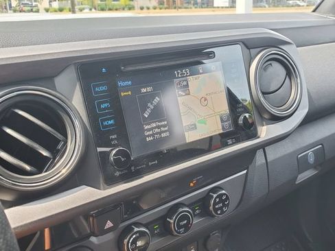 Used 2018 Toyota Tacoma TRD Sport w/ Technology Package AWD/4WD image 26
