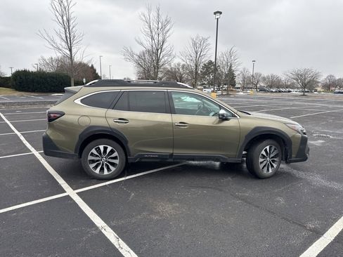 Used 2024 Subaru Outback Touring image 9