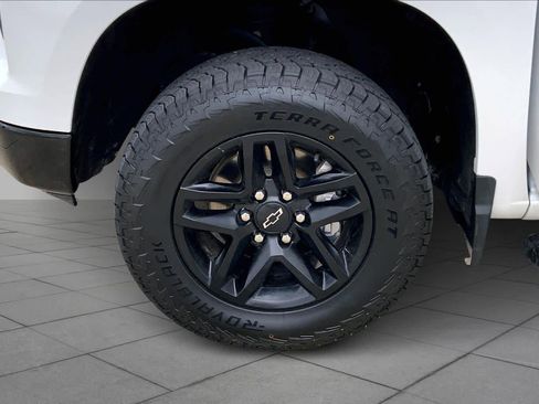 Used 2024 Chevrolet Silverado 1500 LT Trail Boss w/ Protection Package image 12