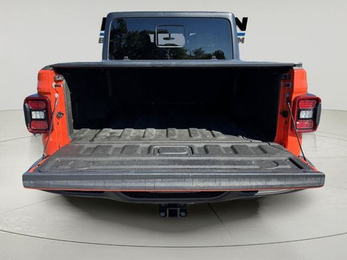 Used 2023 Jeep Gladiator Rubicon w/ LED Lighting Group AWD/4WD image 34