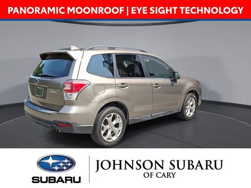 Used 2018 Subaru Forester 2.5i Touring AWD/4WD image 4