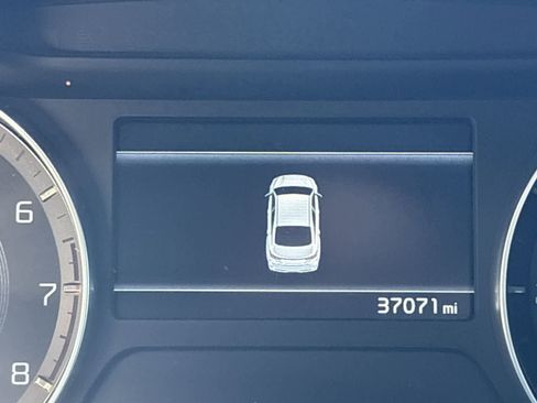 Used 2023 Kia Forte LXS image 17