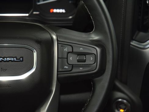 Used 2023 GMC Sierra 2500 Denali AWD/4WD image 40