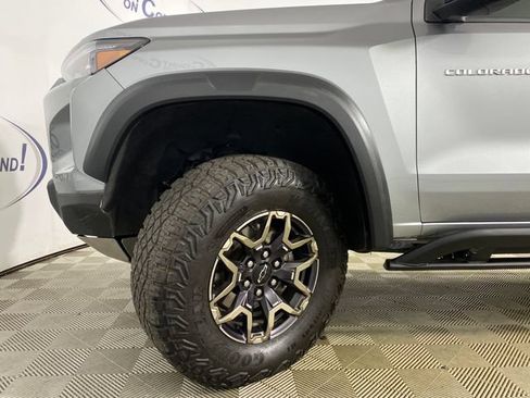 Certified 2024 Chevrolet Colorado ZR2 w/ Technology Package AWD/4WD image 31