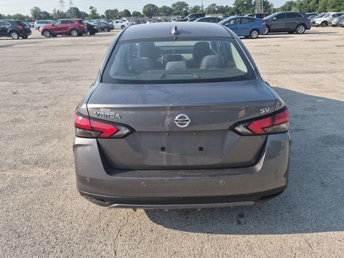 Used 2020 Nissan Versa SV FWD image 6
