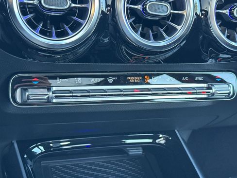 New 2026 Mercedes-Benz GLA 35 AMG 4MATIC image 18