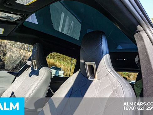 Used 2023 BMW iX xDrive50 w/ Premium Package image 19