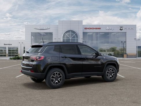 New 2026 Jeep Compass Trailhawk AWD/4WD image 4