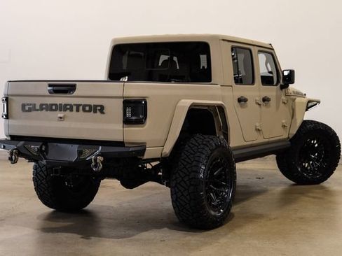 Used 2025 Jeep Gladiator Rubicon w/ Safety Group image 10