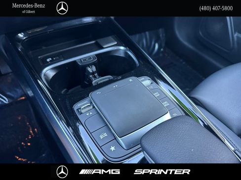 Certified 2022 Mercedes-Benz GLB 250 image 24