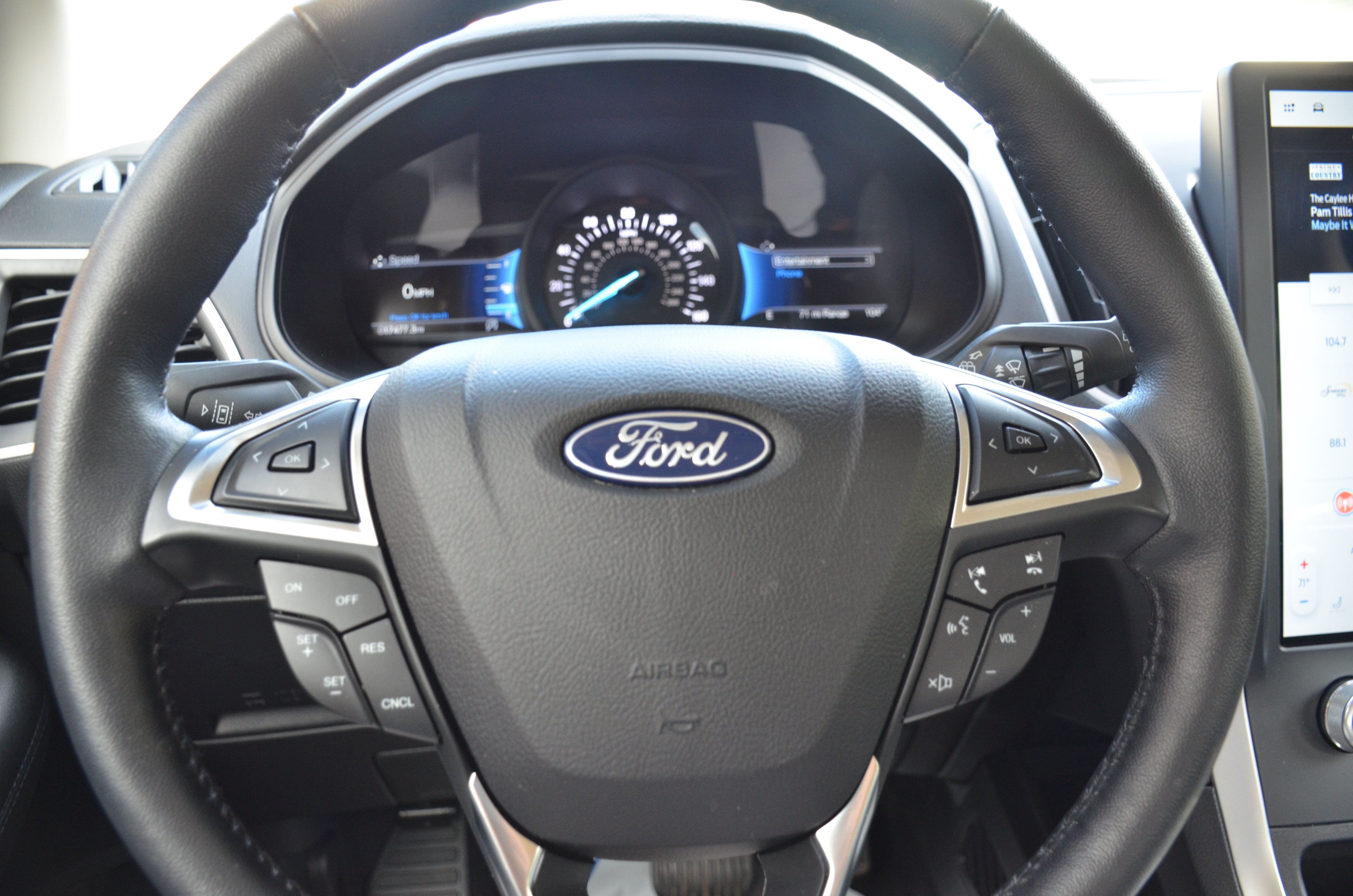 Used 2023 Ford Edge SEL w/ Sport Appearance Package AWD/4WD image 50