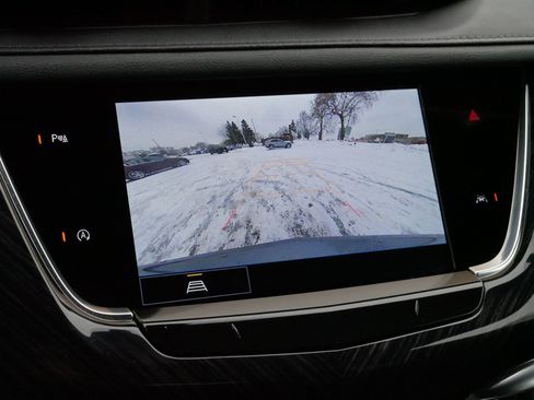 Certified 2025 Cadillac XT6 Premium Luxury image 33