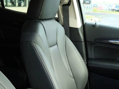 Used 2023 Buick Envision Essence AWD/4WD image 49