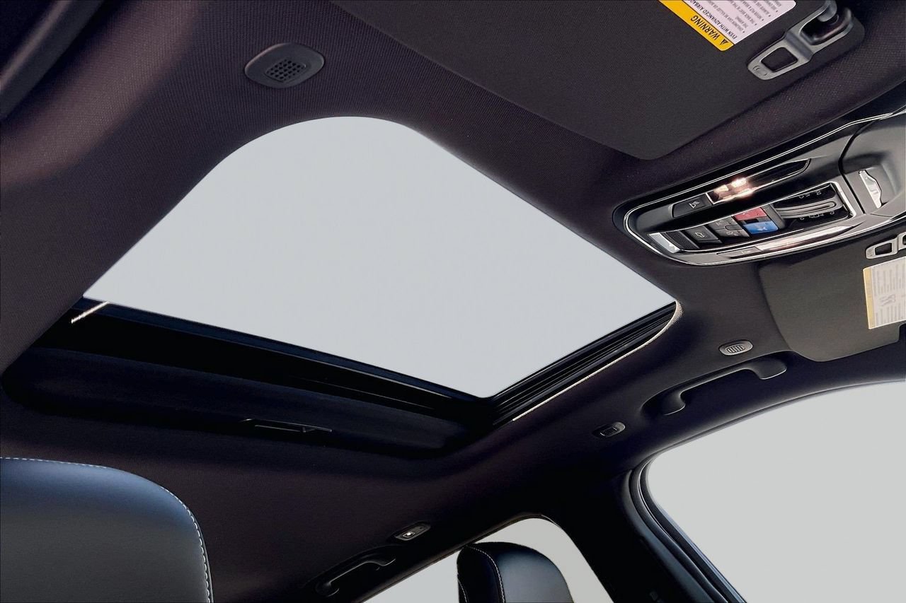 New 2027 Jeep Grand Cherokee Altitude AWD/4WD image 14