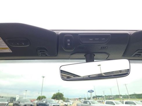 Used 2023 Jeep Wrangler Unlimited w/ Sun & Screen Package AWD/4WD image 27