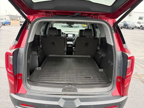 Used 2023 GMC Acadia AT4 w/ Technology Package AWD/4WD image 27