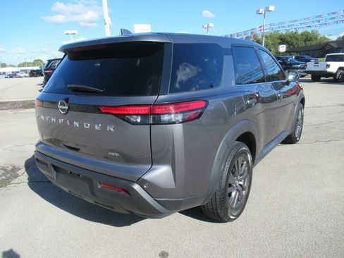 Used 2022 Nissan Pathfinder S w/ Cargo Package image 8