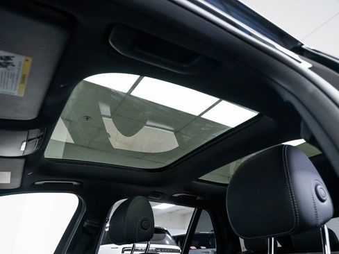 Used 2017 Mercedes-Benz E 400 E 400 image 16