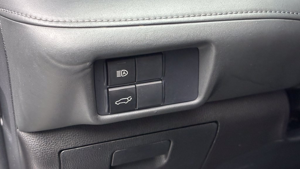 Certified 2021 Toyota Highlander XLE AWD/4WD image 20
