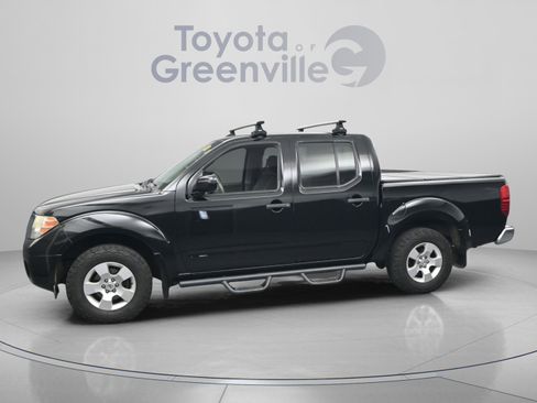 Used 2014 Nissan Frontier SV w/ SV Value Truck Package AWD/4WD image 2