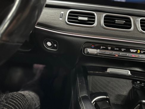 Used 2020 Mercedes-Benz GLS 450 4MATIC image 22