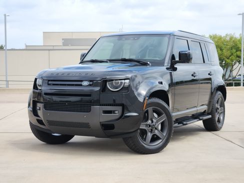 Used 2026 Land Rover Defender 110 X-Dynamic SE AWD/4WD image 1
