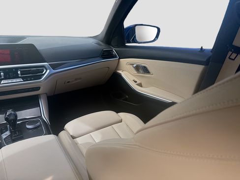 Used 2021 BMW 330i Sedan w/ Convenience Package RWD image 19