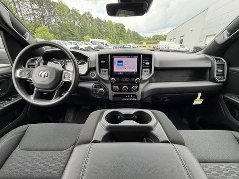 New 2026 RAM 1500 Express AWD/4WD image 7