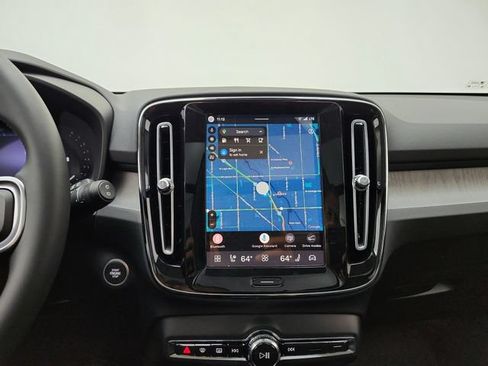 New 2026 Volvo XC40 B5 Ultra w/ Protection Package Premier AWD/4WD image 31
