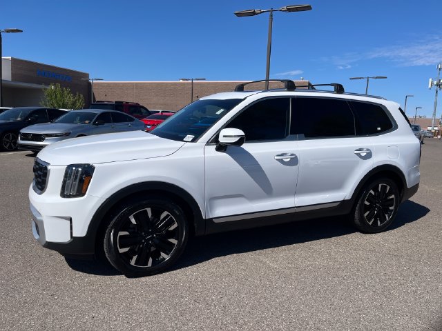 Used 2024 Kia Telluride SX Prestige w/ Towing Package AWD/4WD image 9