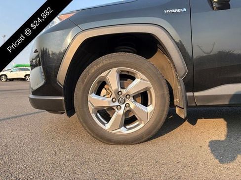 Used 2020 Toyota RAV4 Limited w/ Carpet Mat Package AWD/4WD image 4