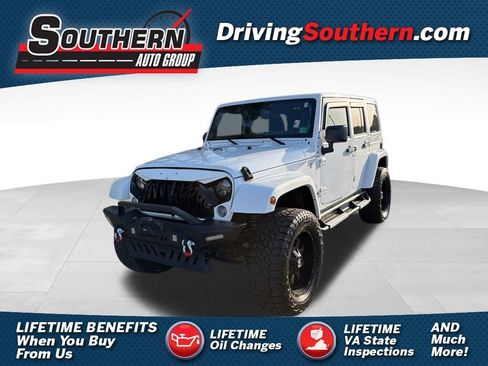 Used 2018 Jeep Wrangler Unlimited Sahara AWD/4WD image 1