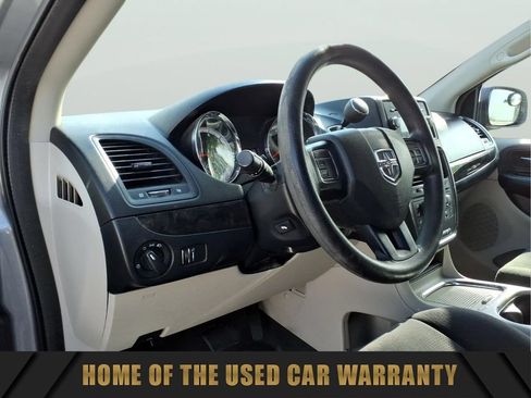 Used 2013 Dodge Grand Caravan SXT FWD image 16