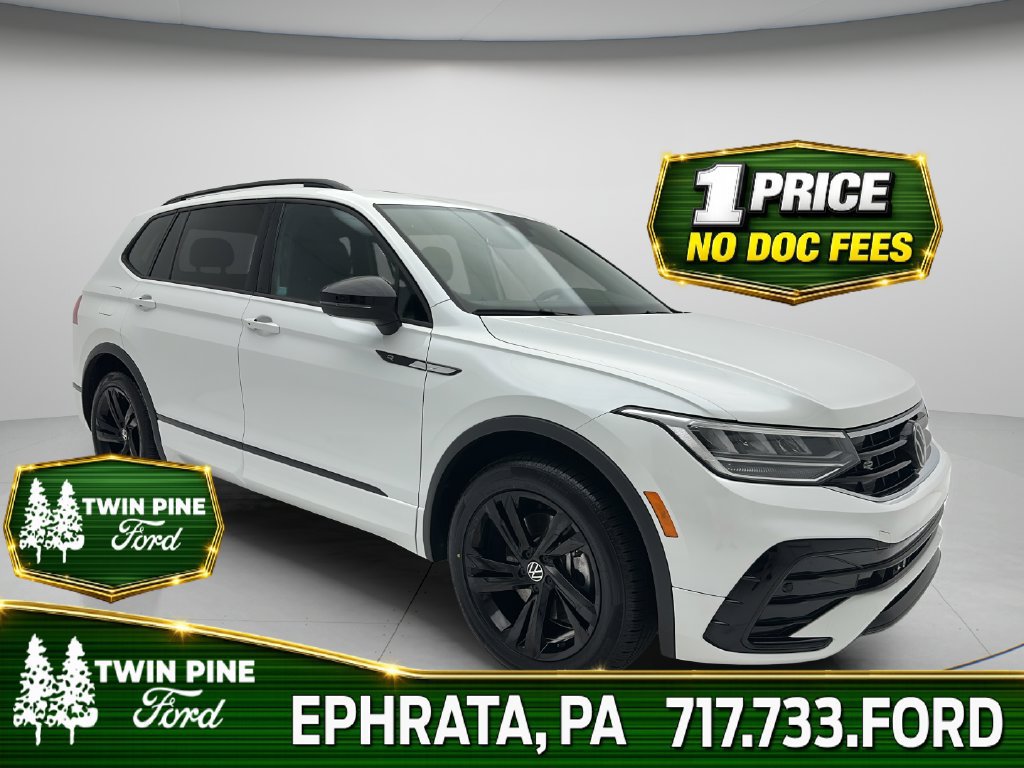 Used 2024 Volkswagen Tiguan SE R-Line AWD/4WD image 1