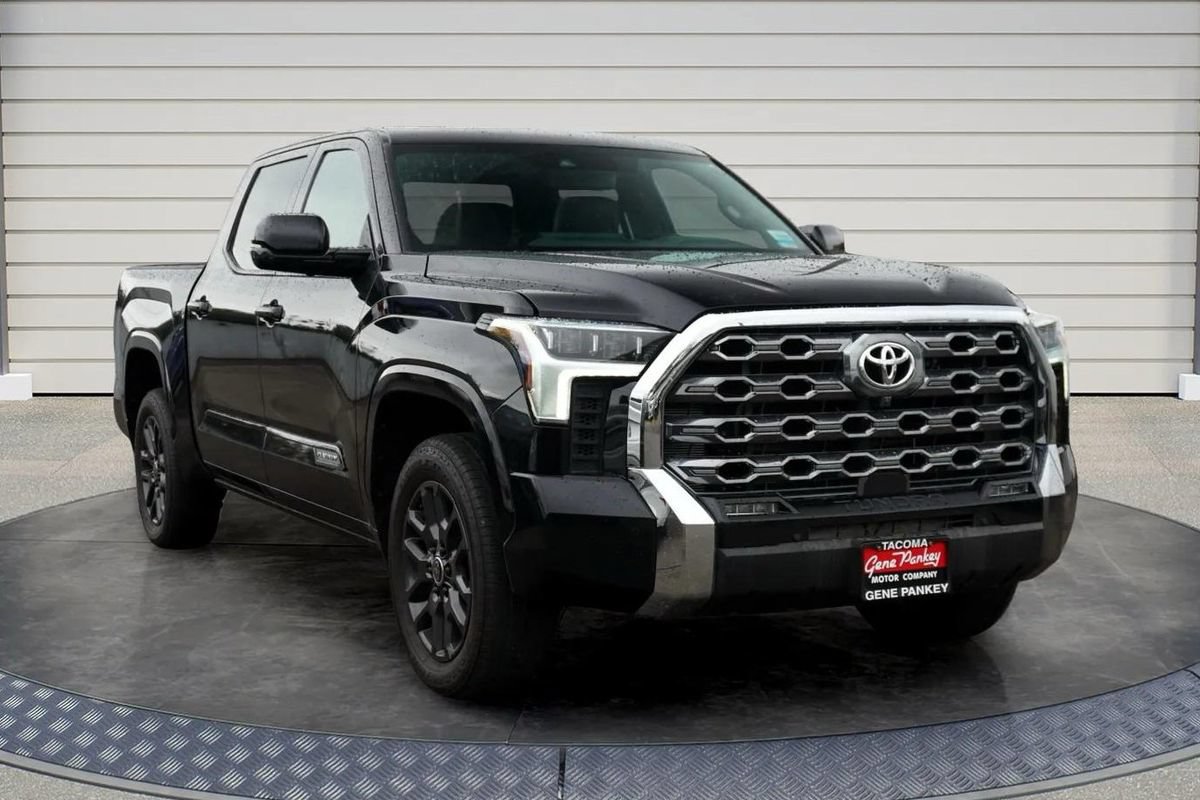 Used 2024 Toyota Tundra Platinum AWD/4WD image 1