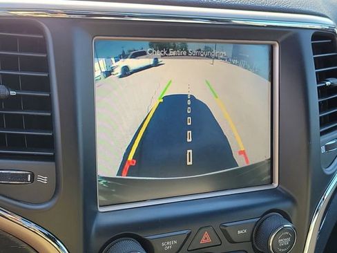 Used 2017 Jeep Grand Cherokee Limited w/ Trailer Tow Group IV AWD/4WD image 18