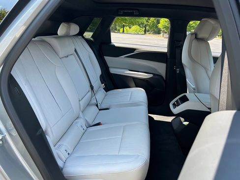 Used 2025 Cadillac Lyriq Sport RWD image 46