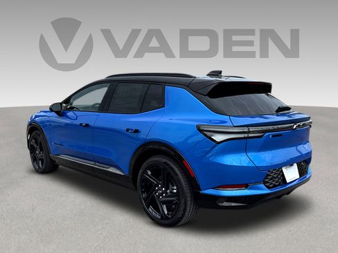 New 2026 Chevrolet Equinox EV RS FWD image 30