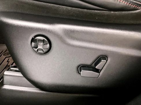 Used 2017 Jeep Grand Cherokee Trailhawk image 33