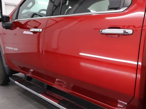 Used 2023 Chevrolet Silverado 3500 High Country image 39