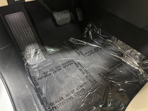 Used 2022 Jeep Grand Cherokee L Limited w/ Luxury Tech Group II image 17