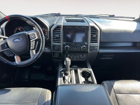 Used 2017 Ford F150 Raptor w/ Equipment Group 802A Luxury image 11