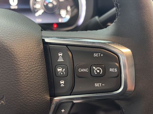 New 2026 RAM 2500 Laramie AWD/4WD image 10