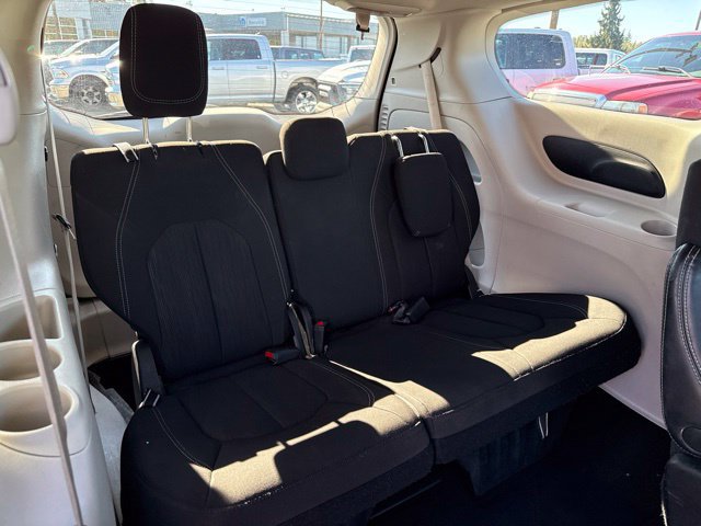 Used 2023 Chrysler Voyager LX FWD image 13