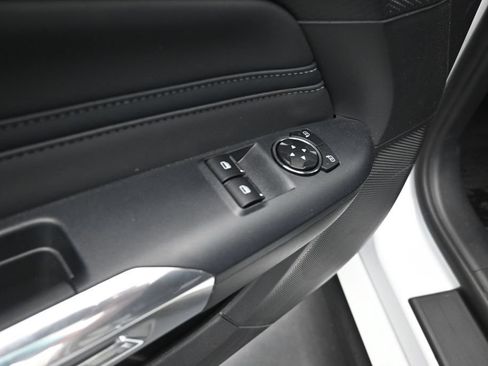 Used 2025 Ford Mustang GT Premium RWD image 13