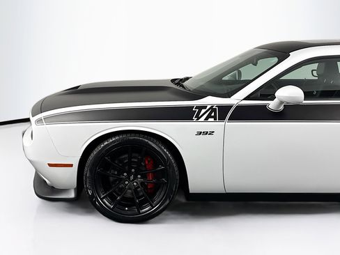 Used 2022 Dodge Challenger R/T Scat Pack w/ T/A Package image 39