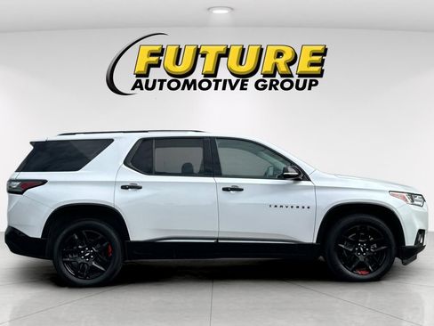 Used 2019 Chevrolet Traverse Premier w/ Redline Edition AWD/4WD image 2