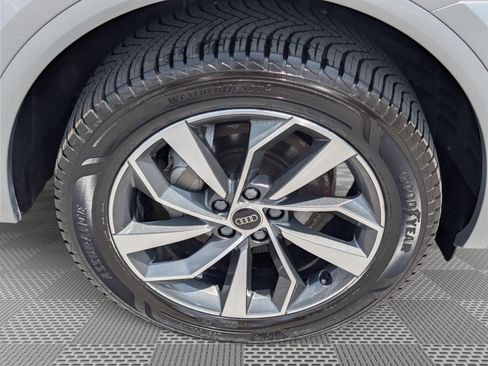 Used 2024 Audi Q5 2.0T Premium Plus AWD/4WD image 11
