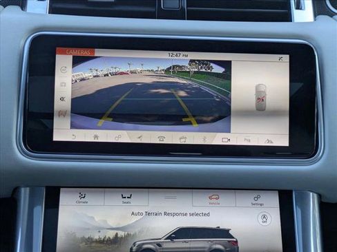 Used 2022 Land Rover Range Rover Sport SVR image 13