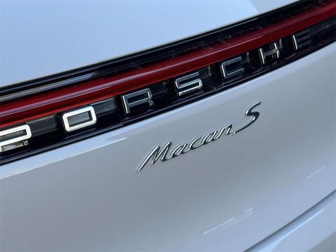 New 2026 Porsche Macan S image 12